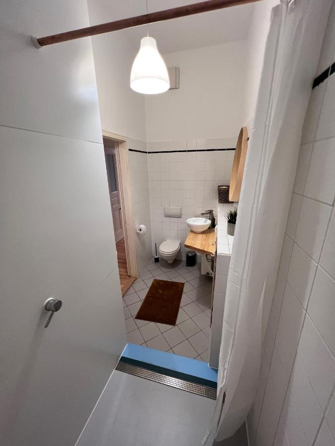 Gemuetliche 2-Zimmer-Wohnung Zentral Friedrichshain Berlin Exterior photo